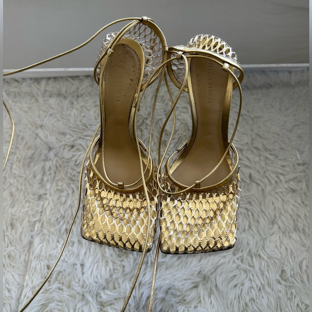 BOTTEGA VENETA Stretch Lace-Up Sandal SIZE 39